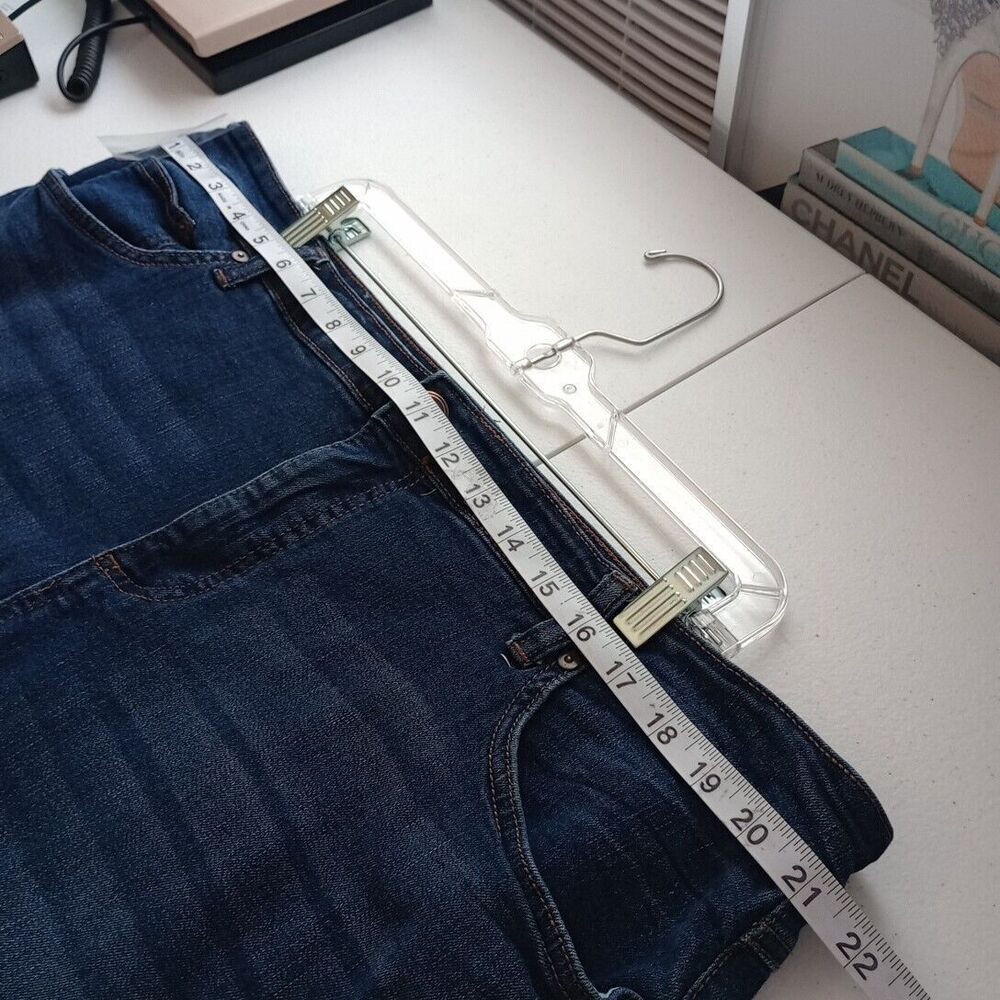 Terra & Sky womens plus size 18W straight Leg jeans medium wash Stretch - Picture 4 of 7